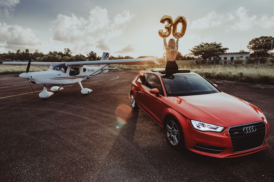The Benefits of Hiring Luxury Transportation